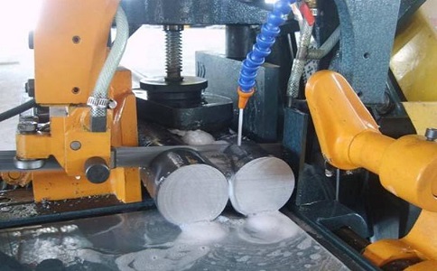 江华卧式带锯床的送料方式有哪几种？