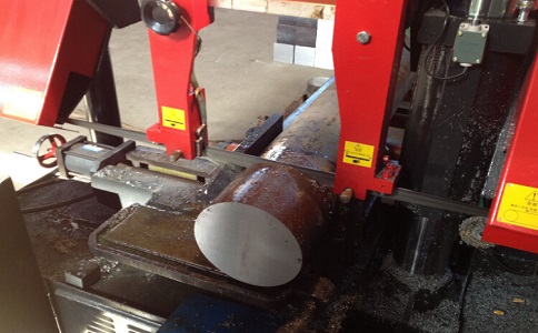 江华卧式带锯床加工时出现明显振荡如何排查？